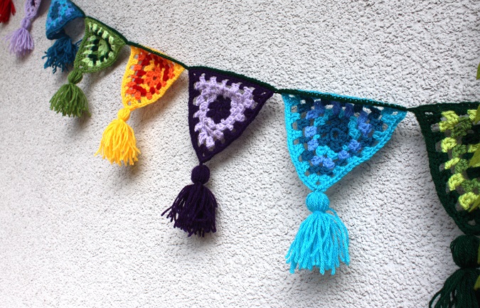 DIY | Gehäkelte Girlande aus Granny Squares Gehäkelte Girlande aus Granny Squares