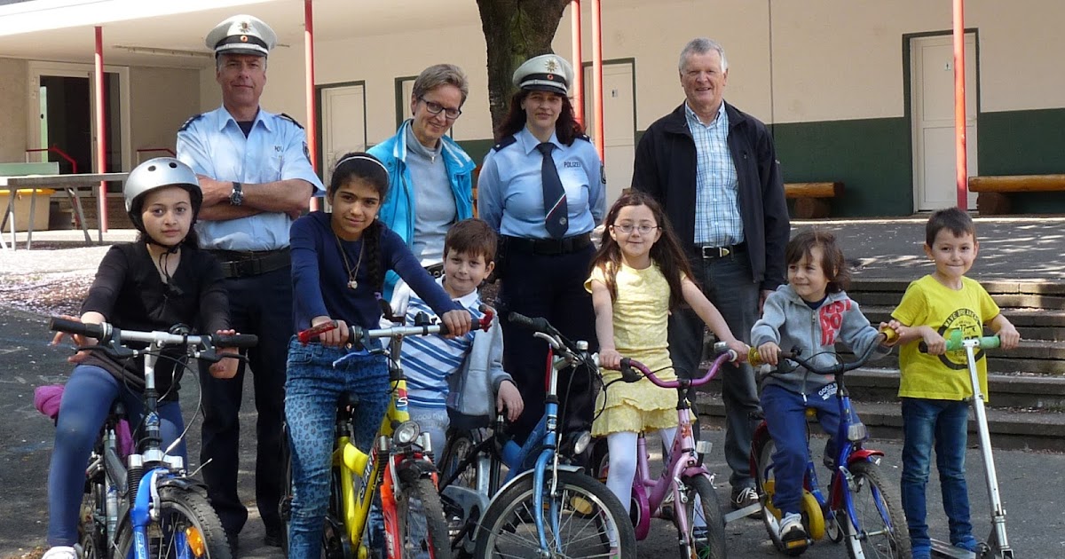 Polizeibeamten kennenlernen