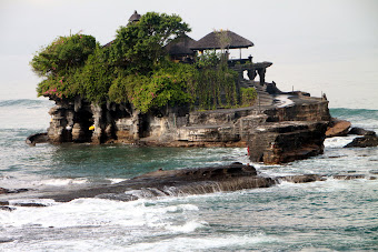 Tanah Lot Temple, Bali Indonesia