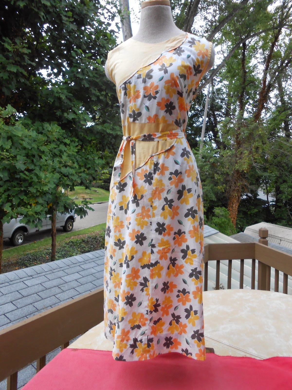 All The Pretty Dresses: 1930's Summer Floral Dress