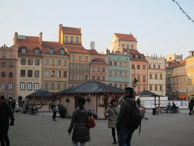 Place du marché Varsovie