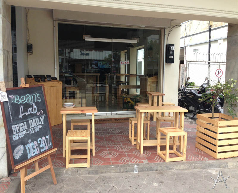 10 Desain cafe  mini outdoor pinggir jalan sederhana  dan 