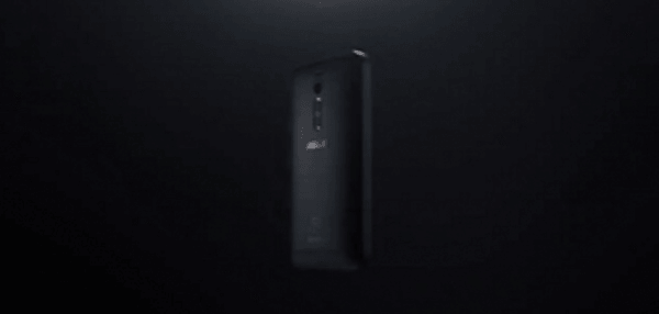 Asus تكشف عن هاتف جديد و غامض في فيديو تشويقي 