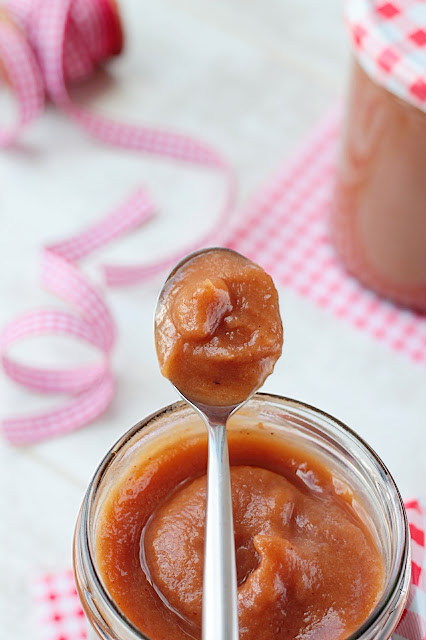 Crock Pot Spiced Apple Butter, dump everything into your slow cooker and you're on you way to a delicious low sugar spread. GoodFoodShared.Blogspot.com  