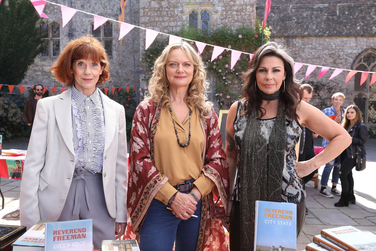 watch-acorn-tv-s-trailer-for-queens-of-mystery