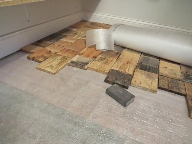 installing pallet wood floor underlayment and pieces