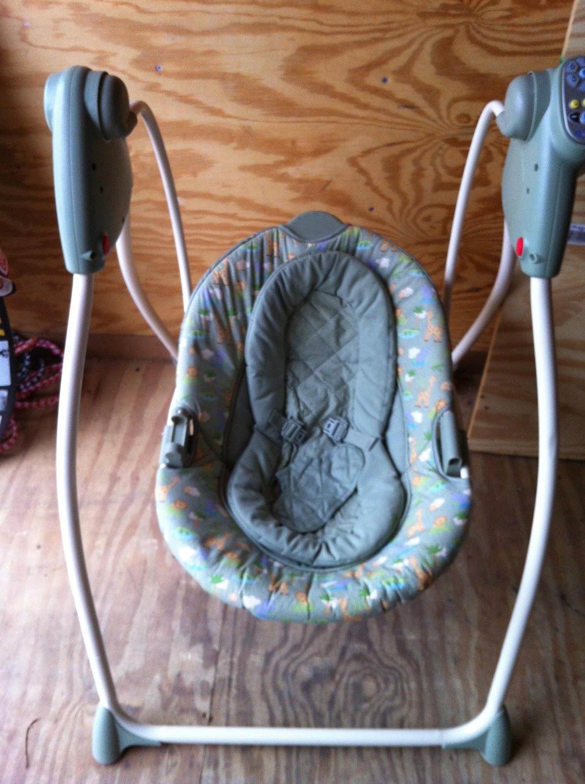 Baby Bargains Graco Safari Baby Swing45