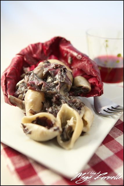 conchiglie con radicchio rosso e gorgonzola