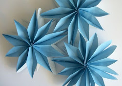 paper bag flowers diy giant flower stars crafting grandma christmas craft decorations maydae tutorial decor them narcissus string easy ceiling