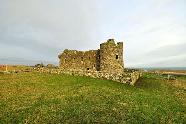 Zamek w Muness na Szetlandach