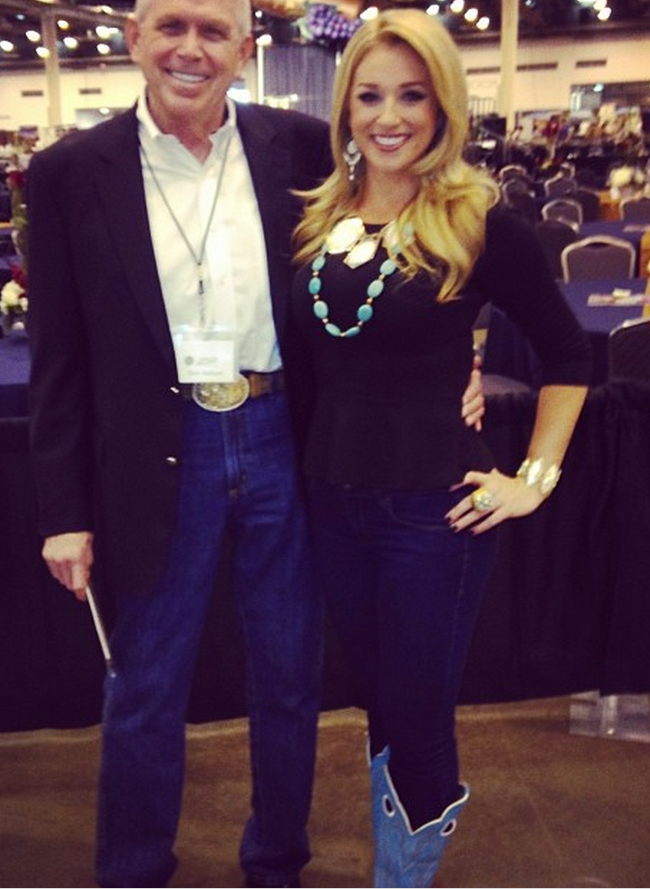 THE APPRECIATION OF BOOTED NEWS WOMEN BLOG : chita johnson