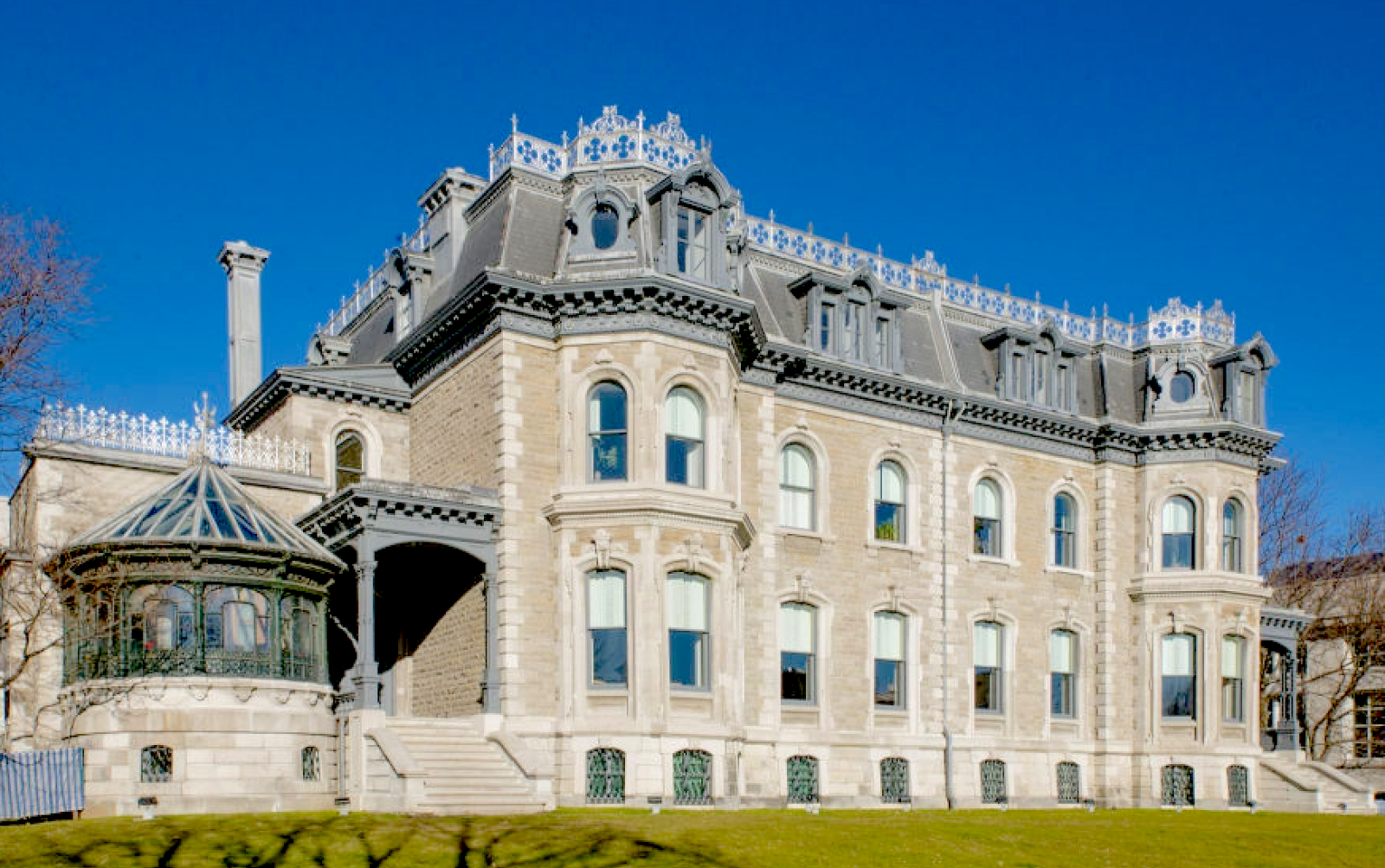 Jack aime/Jack n'aime pas « Mansion » de Montréal