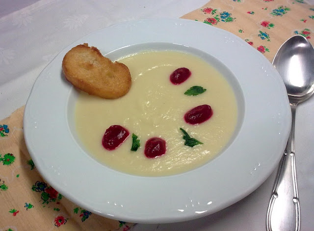 Crema de Coliflor con Remolacha