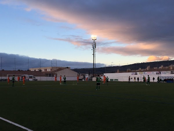 El Atlético Malagueño es más líder tras ganar al Huétor Vega (0-2)