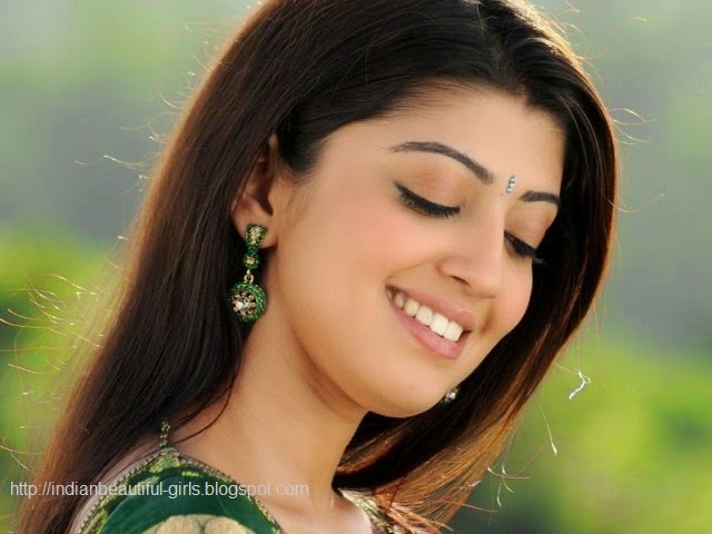 Sex Of Heroine Pranitha Subhash - Indian Beautiful Girls: Tamil Actress Pranitha Hot Pictures ...