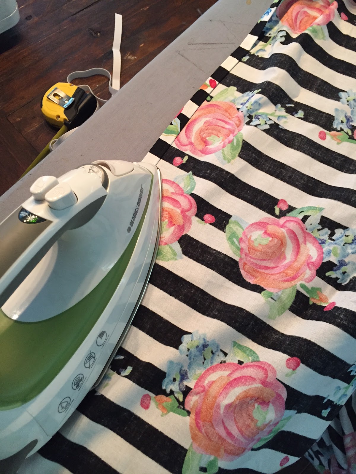 The Chronicles of Ruthie Hart DIY Crib Sheet