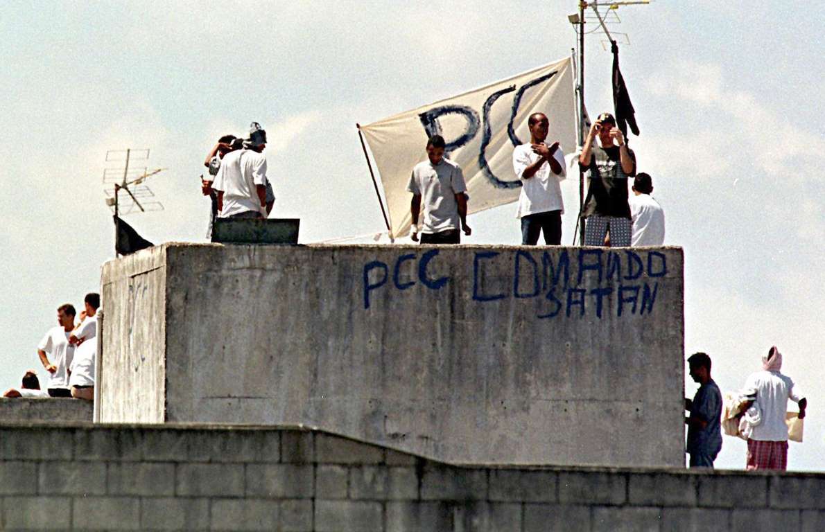 PCC avança em presídios femininos, cria 'RH' e dá curso de como fazer bomba