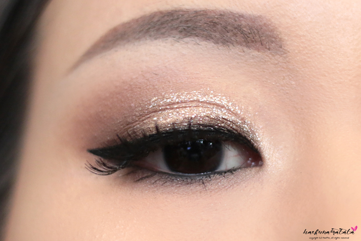 Stila Magnificent Metals Foil Finish Eyeshadow Kitten Review, Swatches, MOTD Stila Magnificent Metals Foil Finish Eyeshadow Kitten Review, Swatches, MOTD