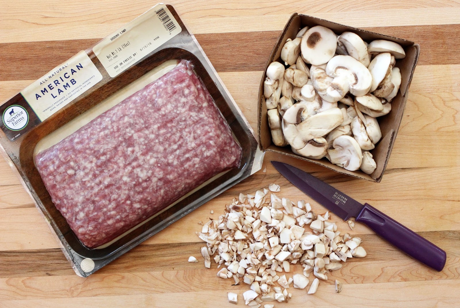 Recipe Coffee Rubbed Lamb Burger with Bloody Mary Aioli chicago foodie girl