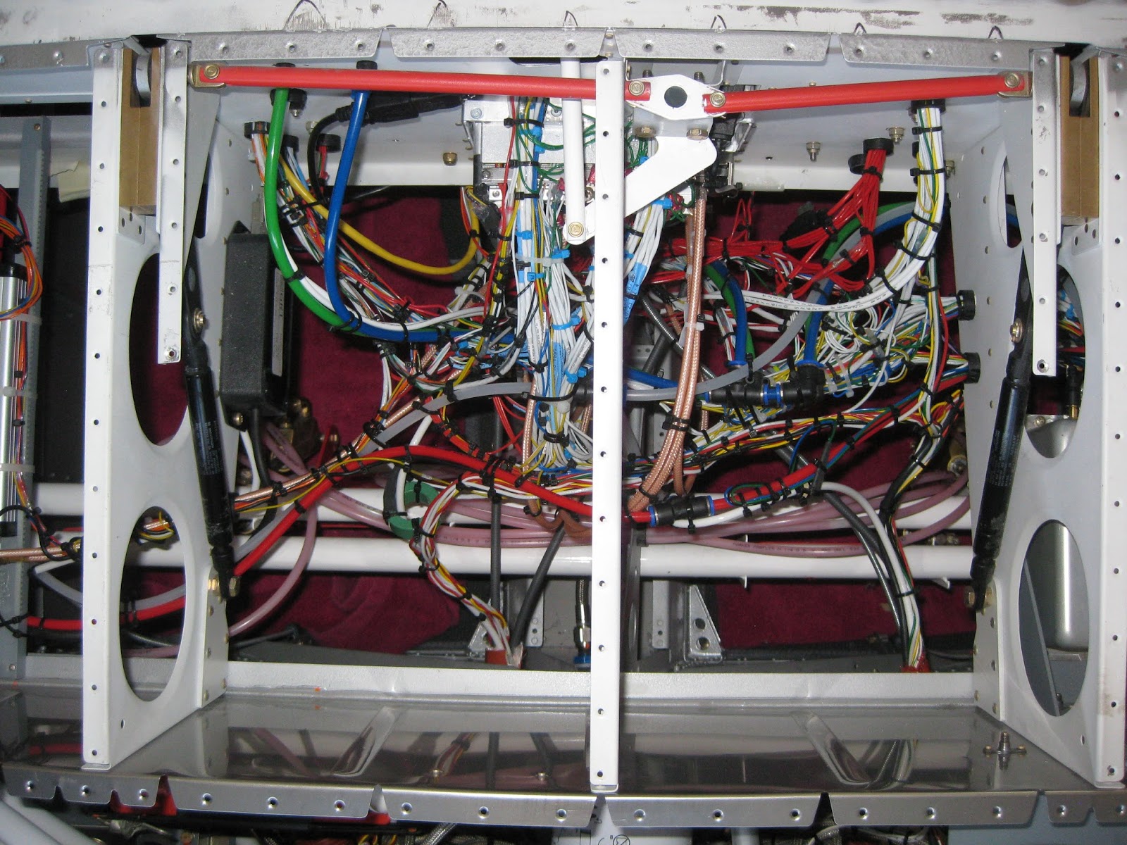 E's Van's RV-14A: Avionics: The big master wiring post.