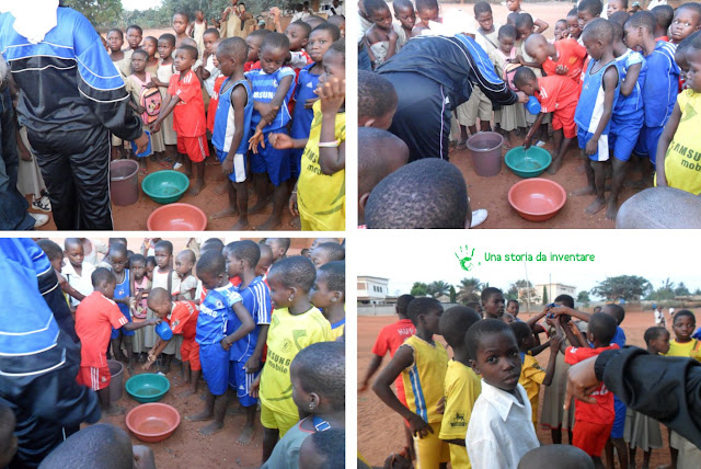 I bambini della scuola di Noepé si lavano dopo l'educazione fisica