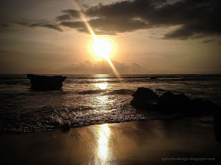 Peaceful Scenery On The Beach In The Sunset Moment At Batu Bolong Beach, Canggu Village, Badung, Bali, Indonesia