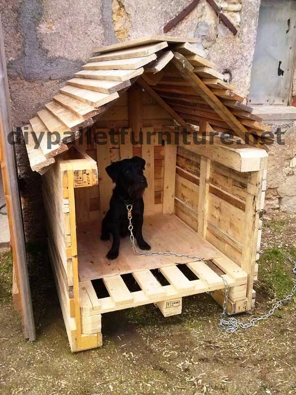: La casita para perro con palets de Manou
