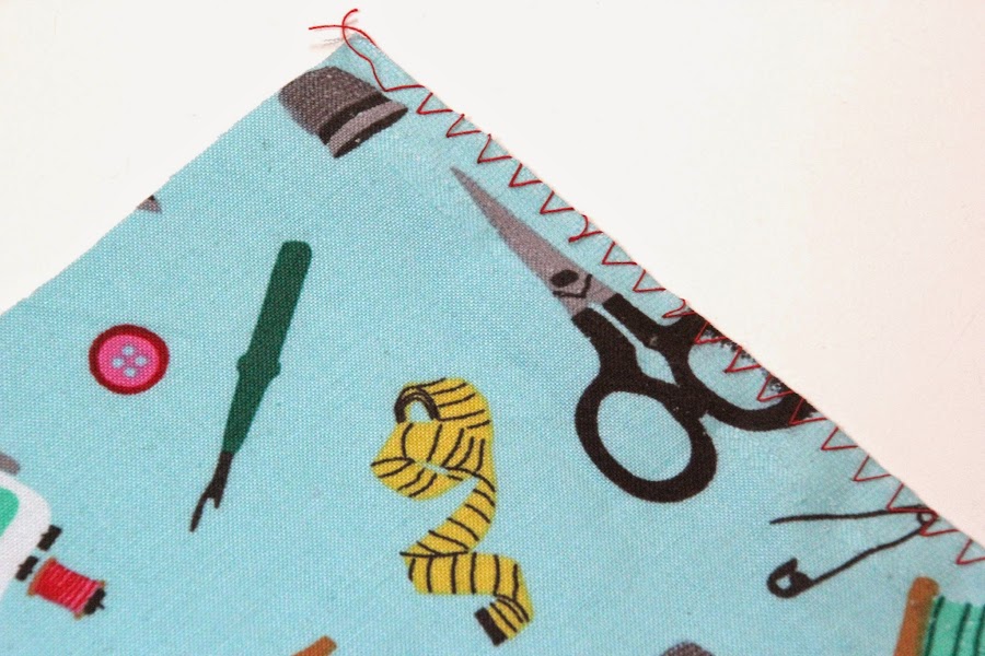 Clase de costura. Puntadas a mano: Como hacer pespunte y sobrehilado