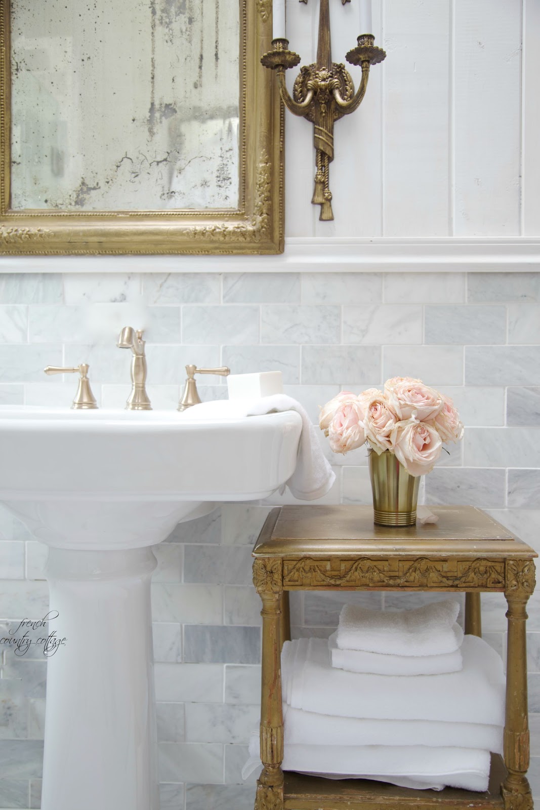 Details The Perfect Pedestal Sink French Country Cottage