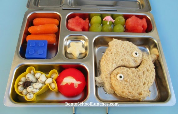 Bento School Lunches : Dolphin Bento in Planetbox