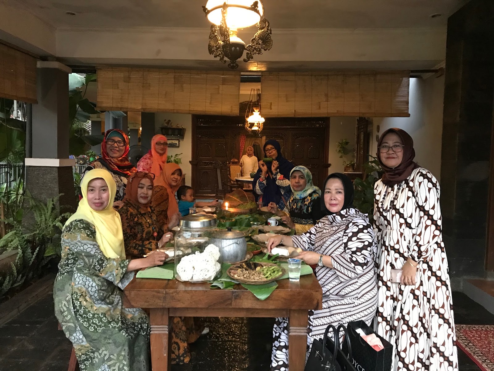 Meciko66 Suasana Jadul Pedesaan Bikin Hits Di Omah Cikunir Edisi De Nyonyah