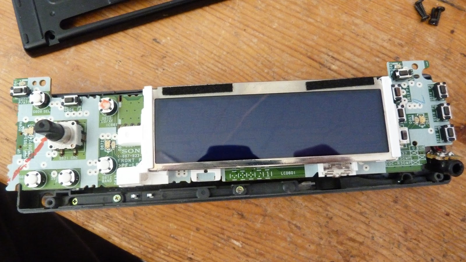 Säätö Lärä Modding car stereo head unit with Arduino and Raspberry Pi