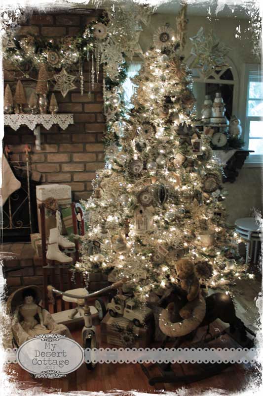 **My Desert Cottage**: A few Christmas pics before the big day!