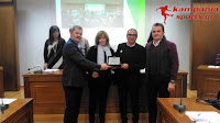 Βράβευση του 1ου Δημοτικού Σχολείου Σίνδου από το Δημοτικό Συμβούλιο
