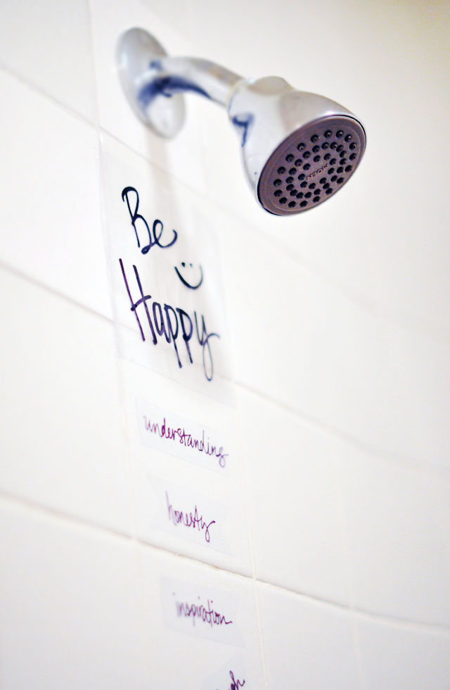 DIY Vinyl Wall Art for your Shower of Bath {Fun for Kids Too}