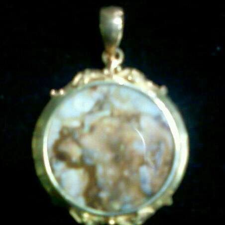 Akik Gambar Beruwang (Liontin) - Pusat Batu Permata Surabaya