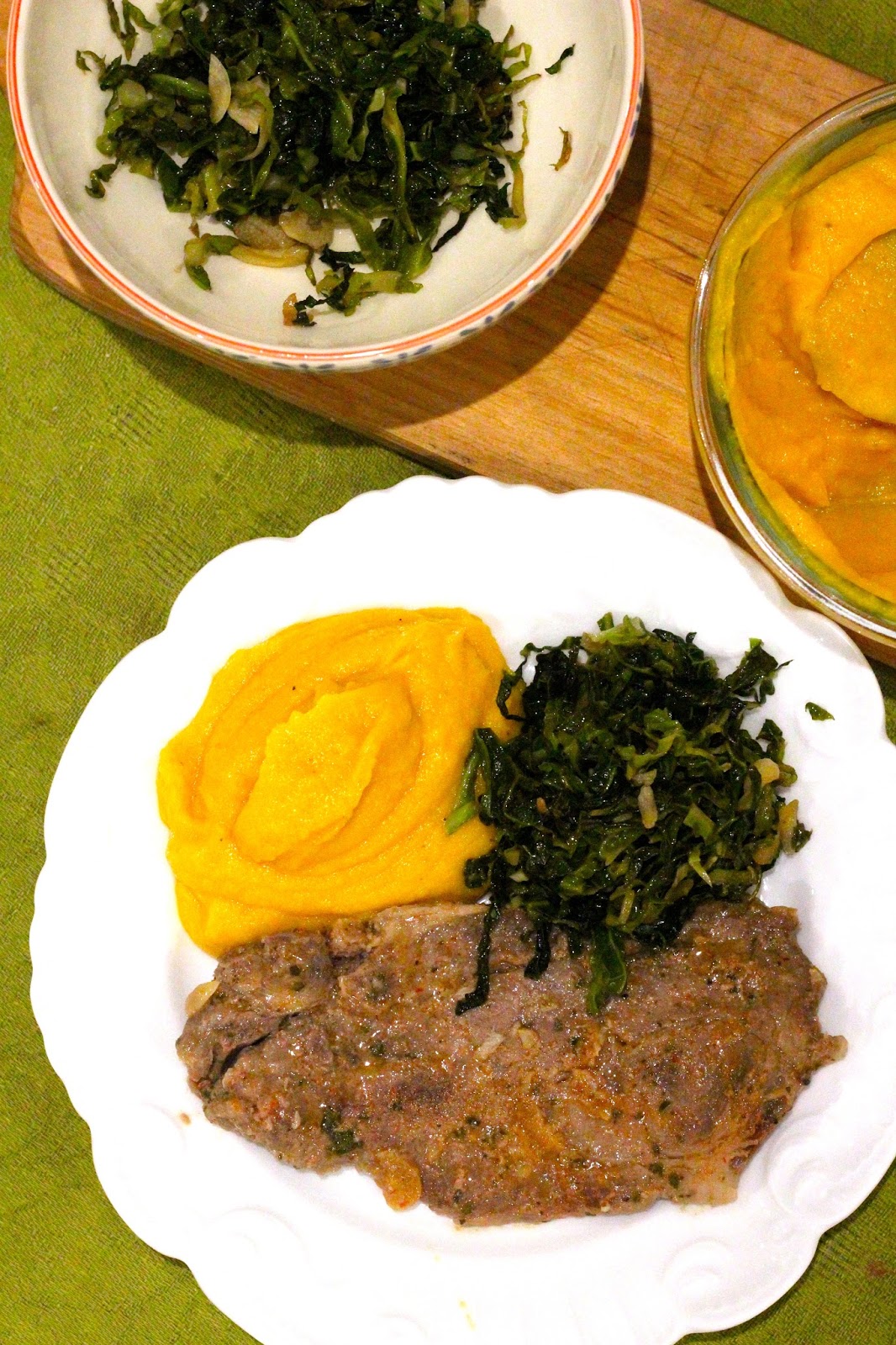 Puré de Cenoura e Couve Flor com Costeletas no Tacho