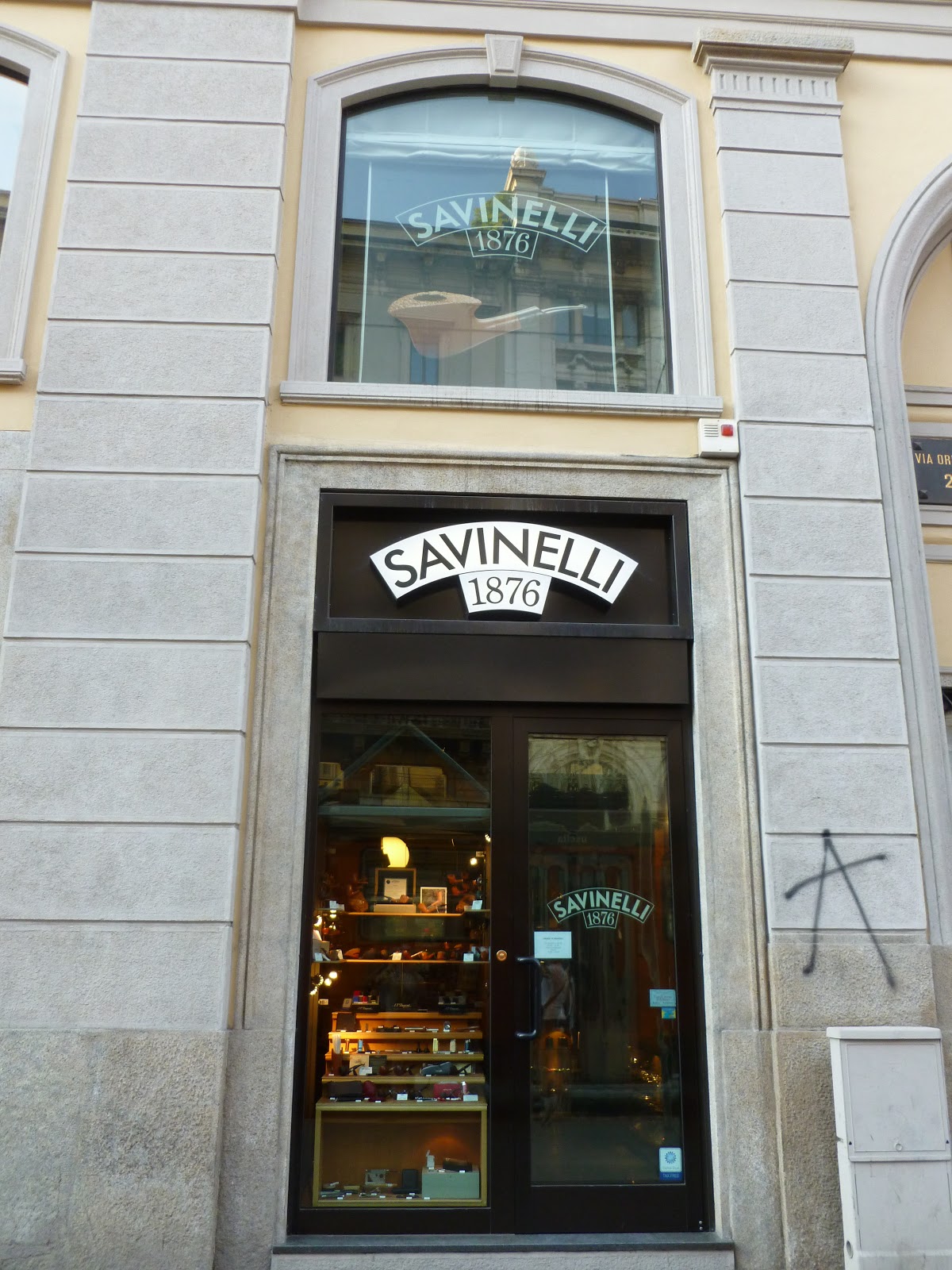 PIPE GAZETTE, pour les fumeurs de pipe > PIPES LES ADRESSES À MILAN