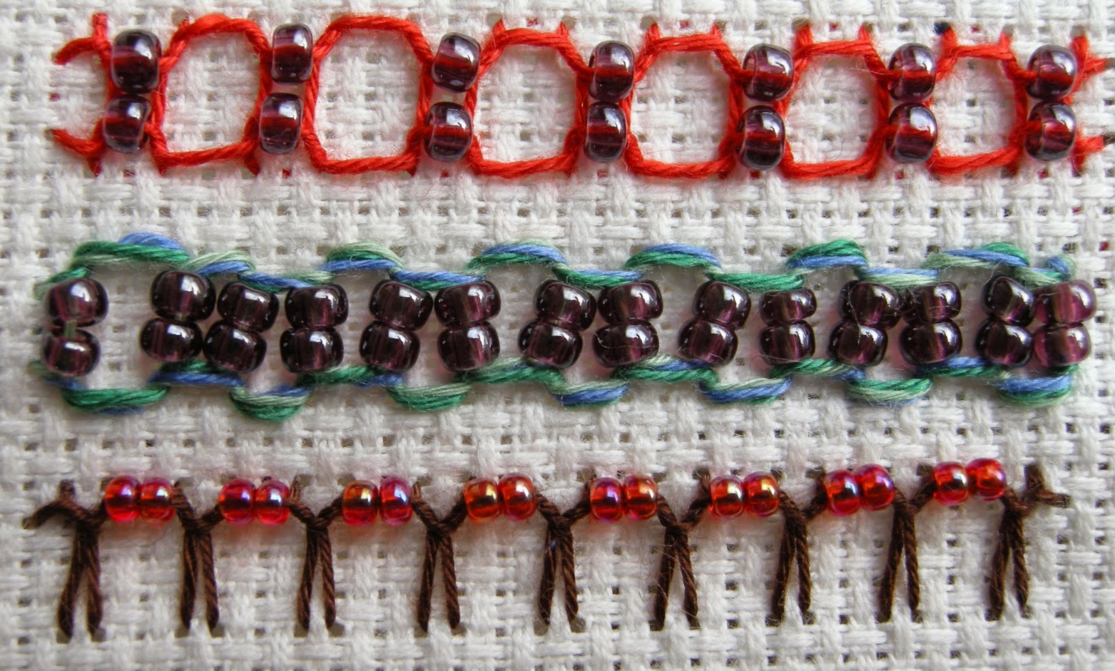 Queenie's Needlework TAST 131 Beaded Lock Stitch