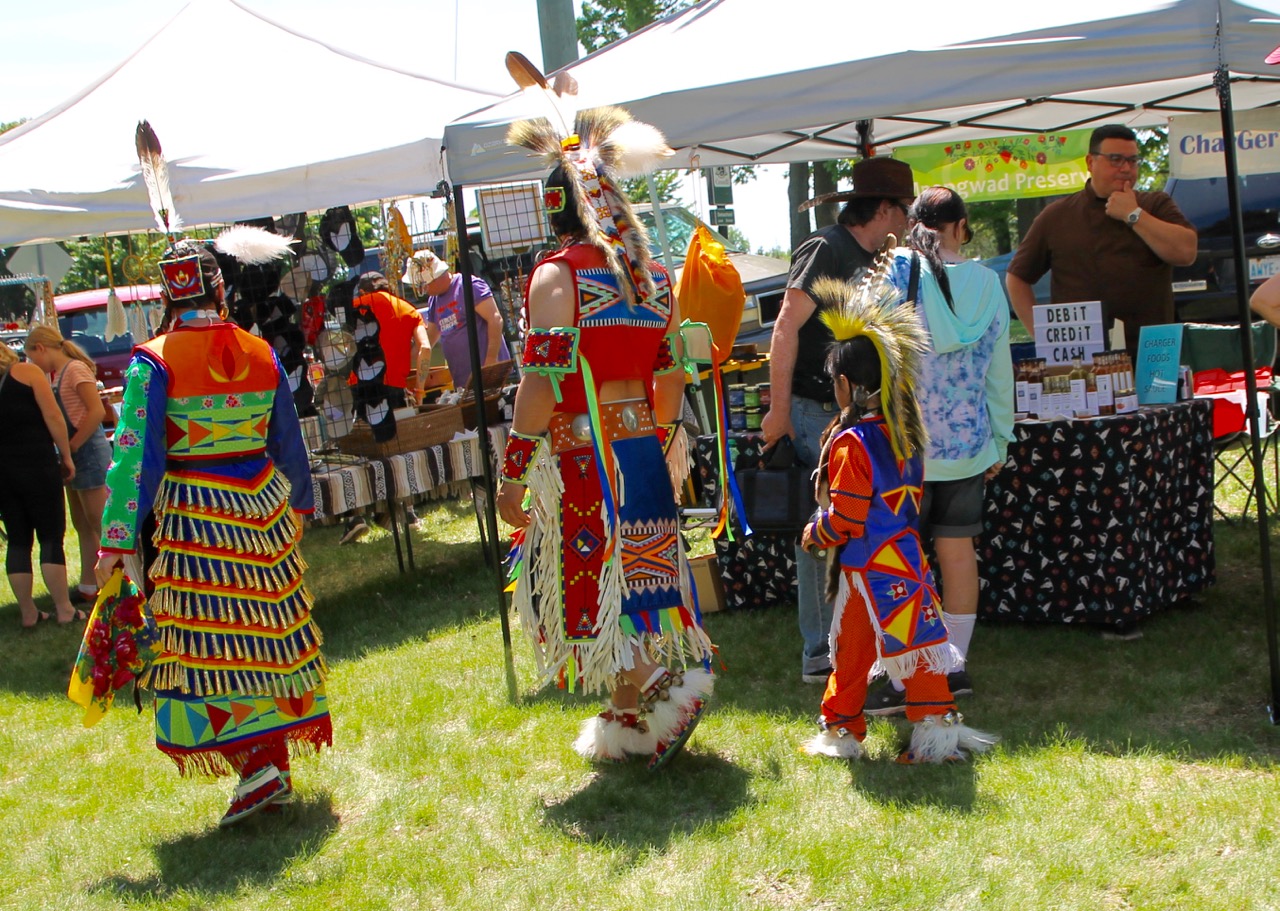 Reflections from Crumbly Acres: Spirit of the Drum Pow Wow – Smiths Falls