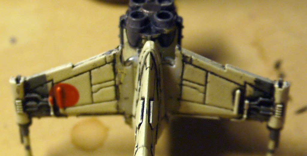 Rule 37: X-Wing Showcase : Dagger squadron B-Wing with folding foils