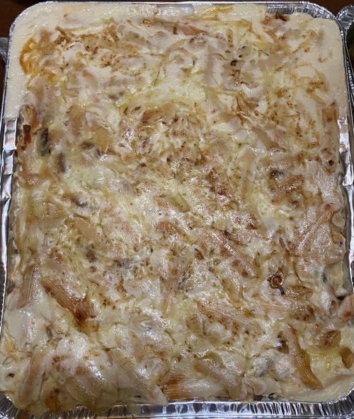 8 Spoons Party Trays Creamy Baked Penne with Hungarian Sausage