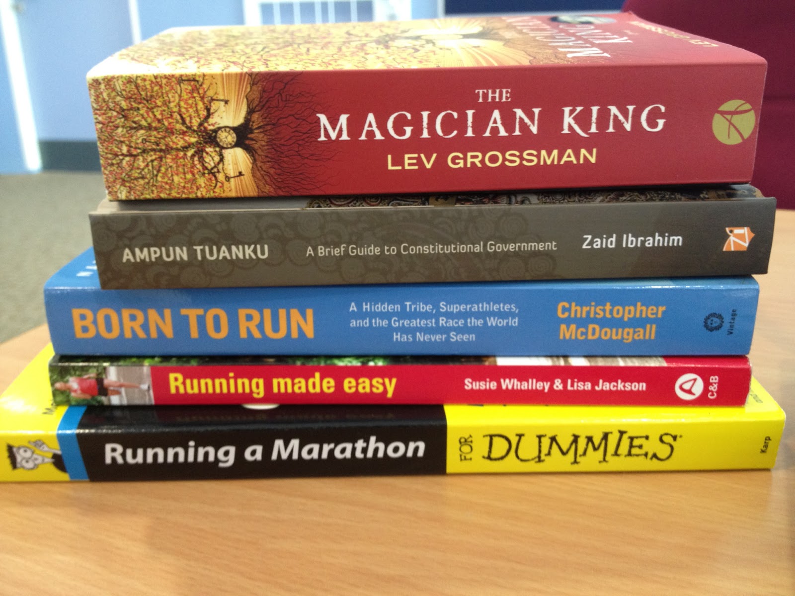 Kukuanga's blog on books, outdated movies and music February 2013