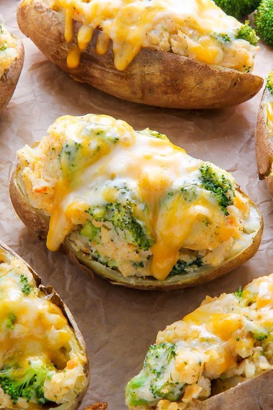 AMAZING FLAVOR! Crispy broccoli and cheddar twice-baked potatoes are comfort food at its best. Click through for the recipe and step-by-step photos.