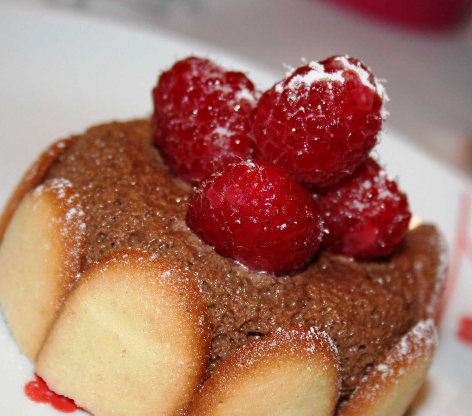 Recette Mini-charlotte mousse au chocolat et framboises - Recette