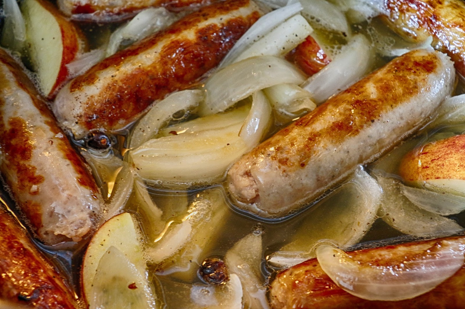 JibberJabberUK Slow cooker sausage and cider casserole