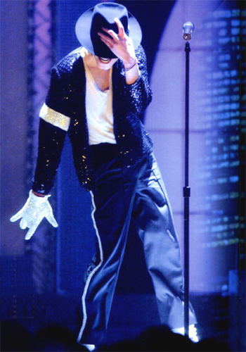 Entertainment World: Moonwalk - Michael Jackson - Billie Jean - The