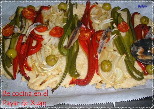 Coca De Verduras Y Anchoas
