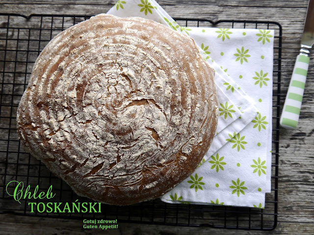 Chleb toskański. Sierpniowa piekarnia - Czytaj więcej »