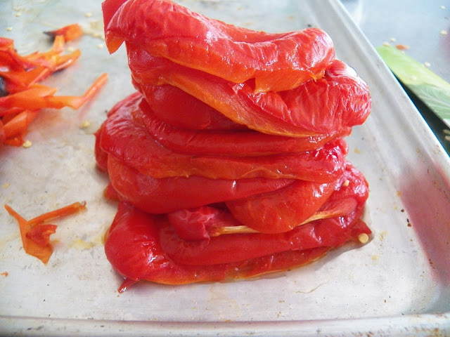 Peeled and Roasted Red Peppers